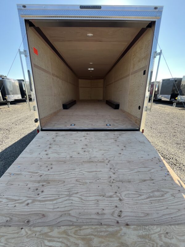 28' rear ramp open